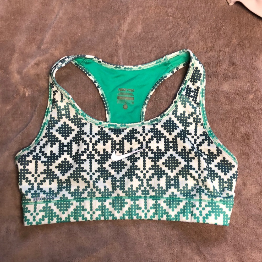 Size Small Nike Pro Sports Bra